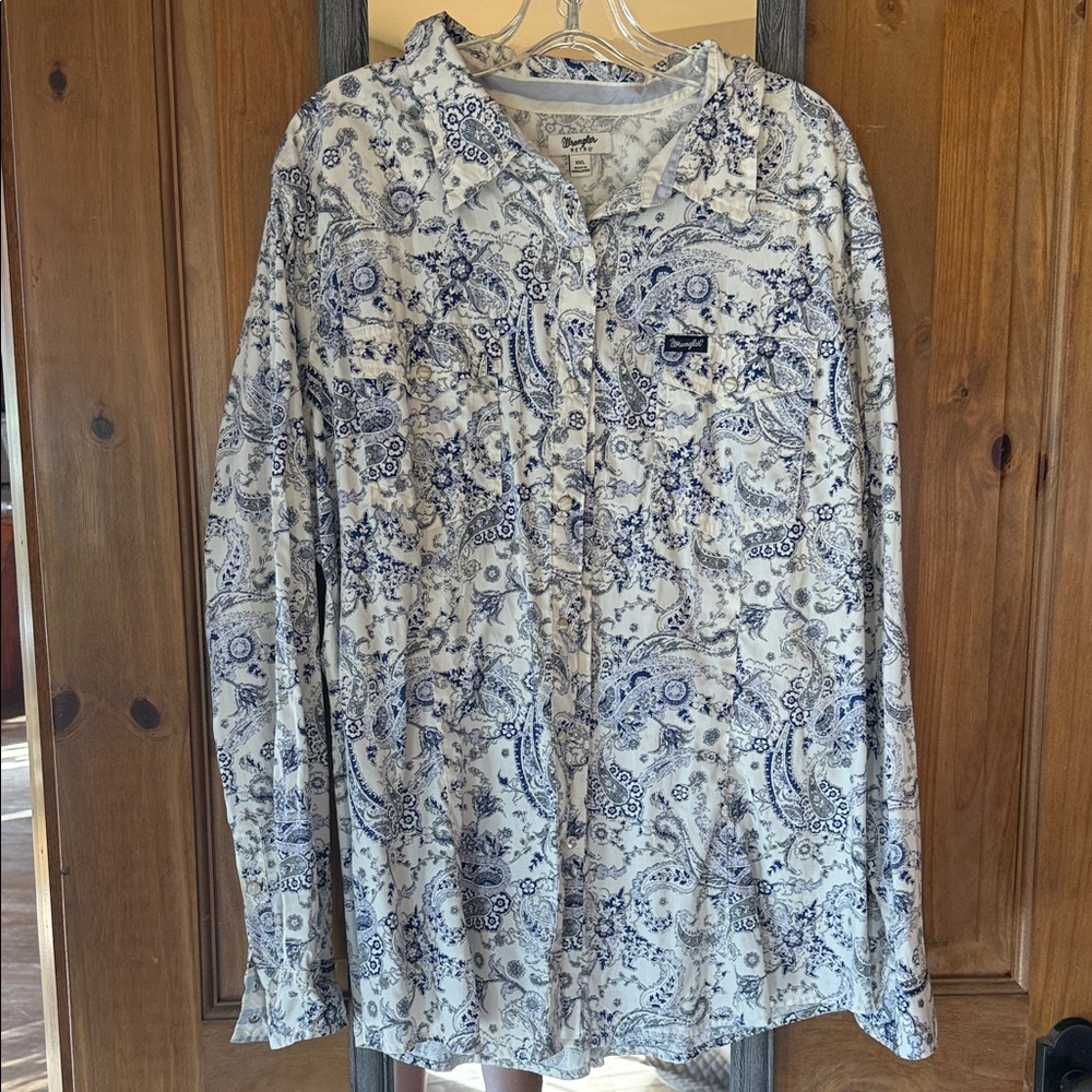 Wrangler Blue and White Paisley Button Down Shirt
